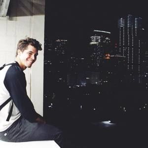 Meet your Posher, Alex